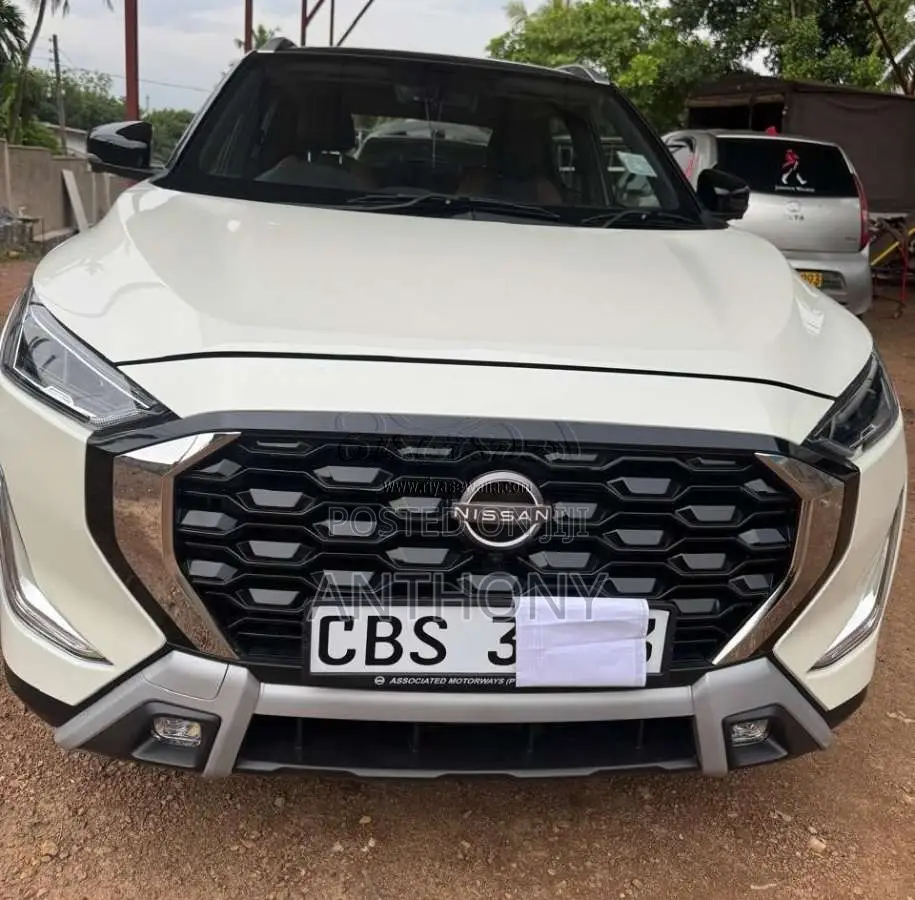 Nissan Magnite TEKNA PLUS 2025 SUV (Used)