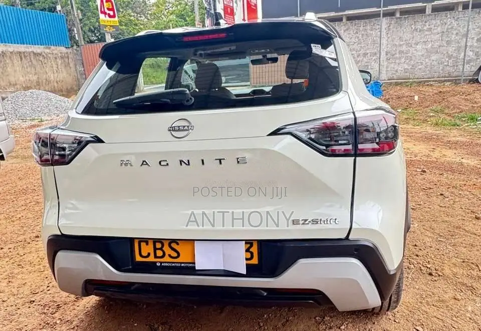 Nissan Magnite TEKNA PLUS 2025 SUV (Used)