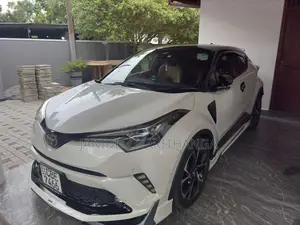 Toyota Chr 2018 SUV (Used)