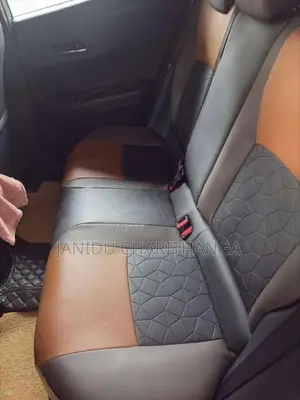 Toyota Chr 2018 SUV (Used)