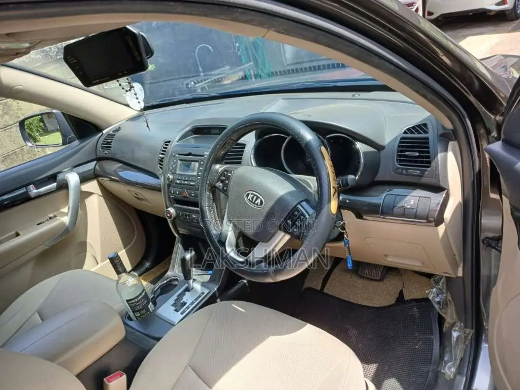 Kia Sorento 2012 SUV (Used)