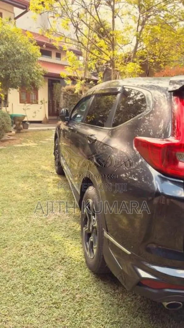 Honda CRV Masterpiece Japan 2018 SUV (Used)