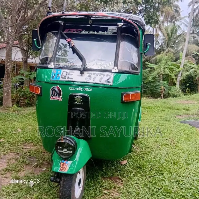 Bajaj 2 Stroke 2006 Three Wheel (Used)