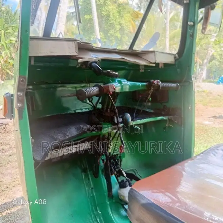 Bajaj 2 Stroke 1995 Three Wheel (Used)