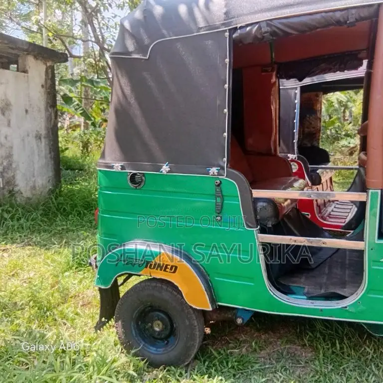 Bajaj 2 Stroke 1995 Three Wheel (Used)