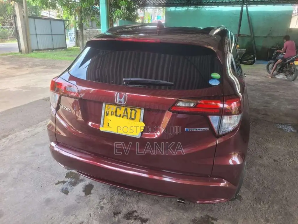Honda Vezel 2015 SUV (Used)