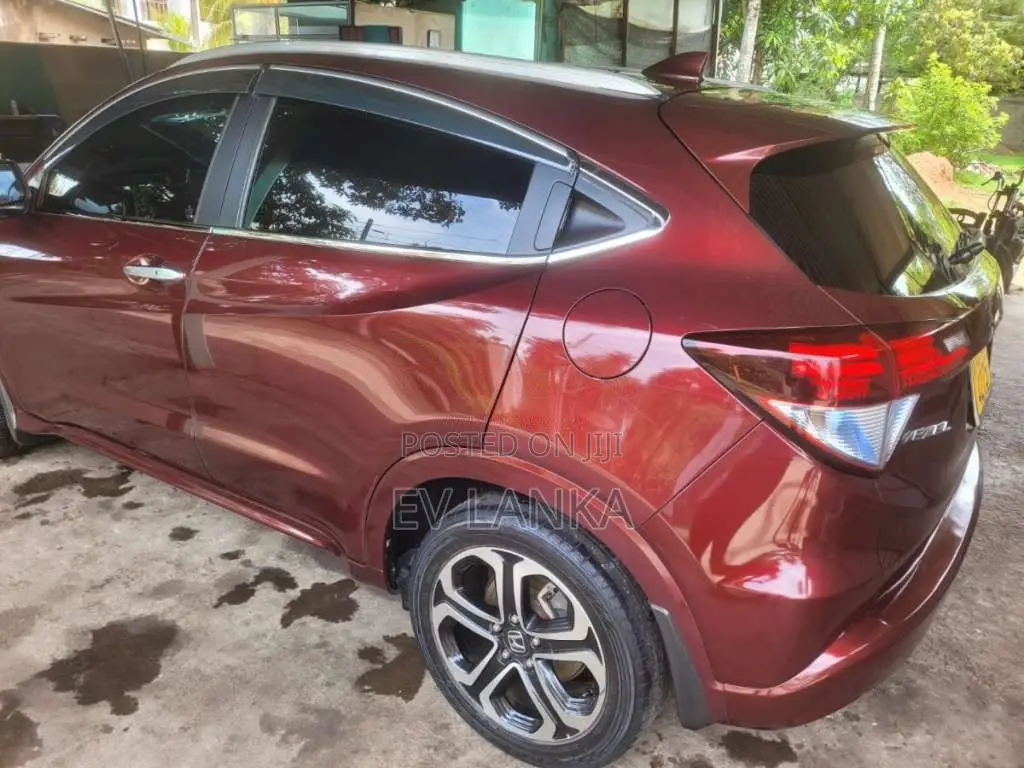 Honda Vezel 2015 SUV (Used)
