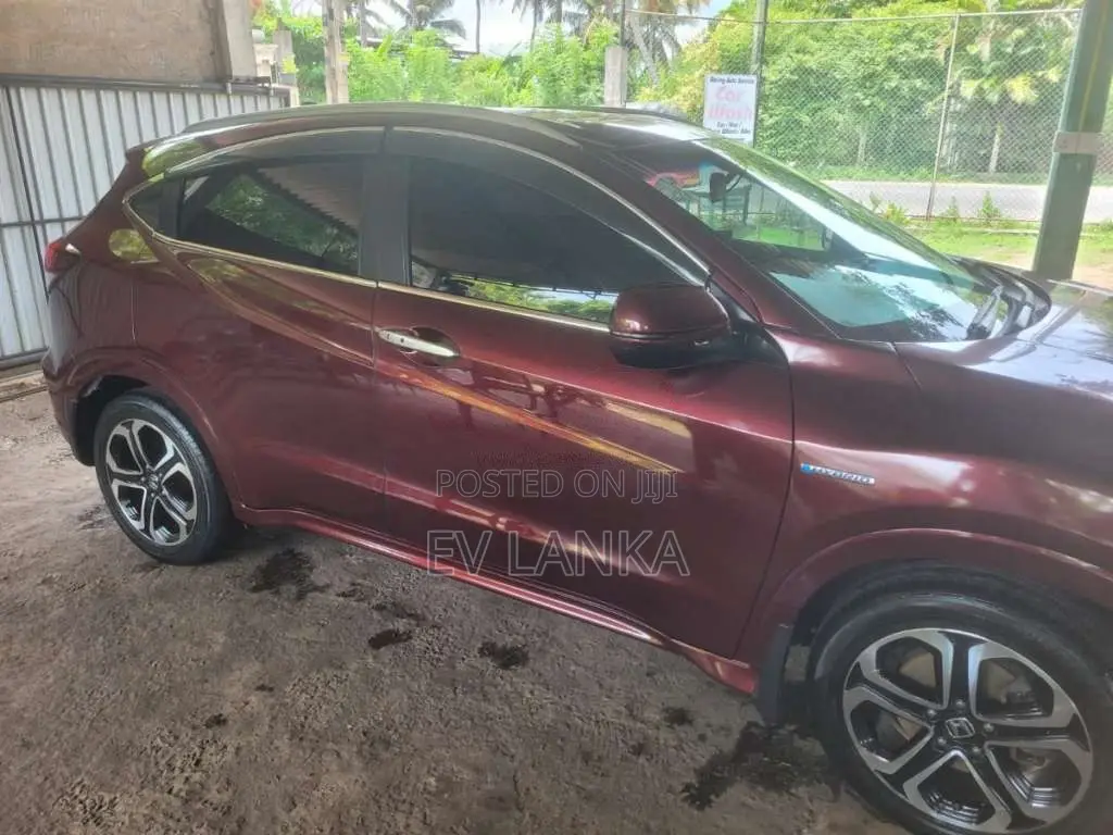 Honda Vezel 2015 SUV (Used)