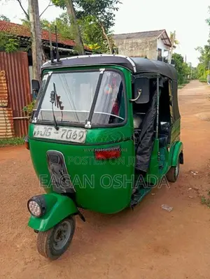 Bajaj 4 Stroke 2005 Three Wheel (Used)