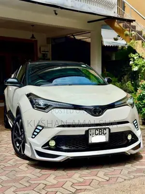 Toyota CHR 2018 SUV (Used)