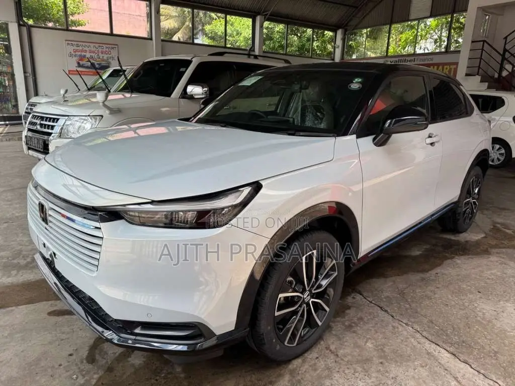 Honda Vezel Z Play 2024 SUV Unregistered (Recondition)