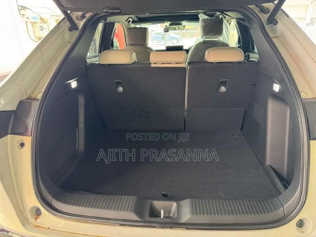 Honda Vezel Z Play 2024 SUV Unregistered (Recondition)