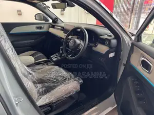 Honda Vezel Z Play 2024 SUV Unregistered (Recondition)