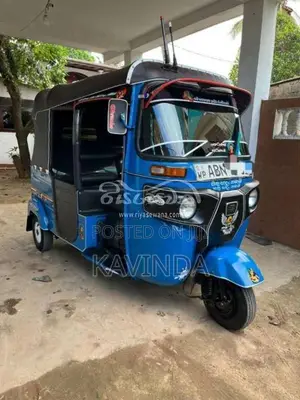 Bajaj RE 205 2016 Three Wheel (Used)