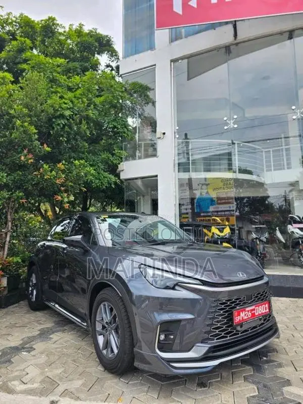 Lexus LBX 2025 SUV Unregistered (Recondition)