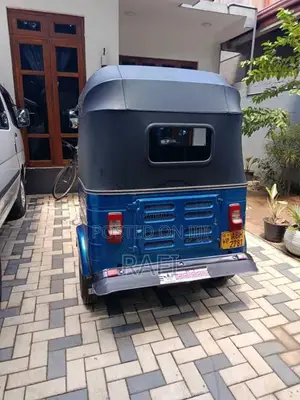 Bajaj RE 2015 Three Wheel (Used)