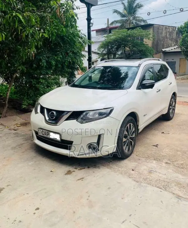 Nissan X-Trail MODE PREMIER 2015 SUV (Used)