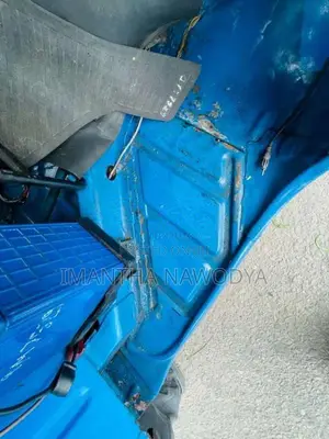 Bajaj 4 Stroke 2007 Three Wheel (Used)
