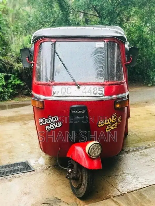 Bajaj 2 Stroke 2005 Three Wheel (Used)