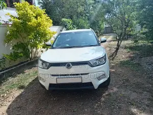 Micro Tivoli 2015 SUV (Used)