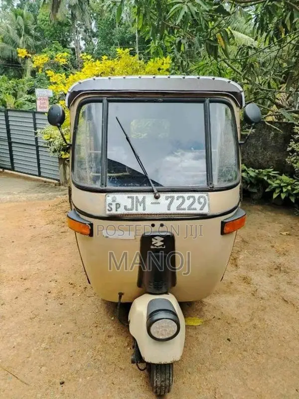 Bajaj 2 Stroke 2004 Three Wheel (Used)