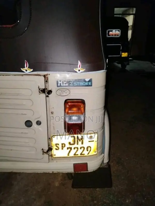 Bajaj 2 Stroke 2004 Three Wheel (Used)