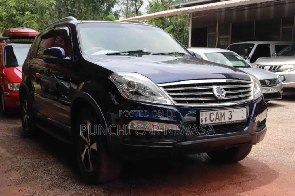Micro REXTON 2015 SUV (Used)