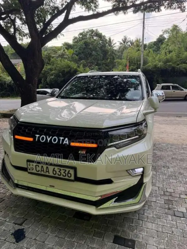 Toyota Land Cruiser 2013 SUV (Used)