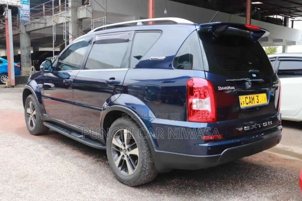 Micro REXTON 2015 SUV (Used)