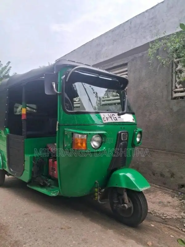 Bajaj RE 4 Stroke 2010 Three Wheel (Used)