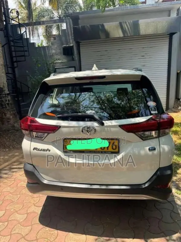 Toyota Rush 2018 SUV (Used)