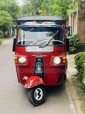 Bajaj 4 stroke 2011 Three Wheel (Used)
