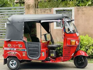 Bajaj 4 stroke 2011 Three Wheel (Used)
