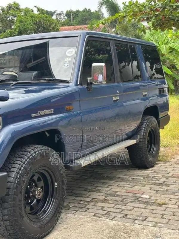 Toyota Land Cruiser 1992 SUV (Used)