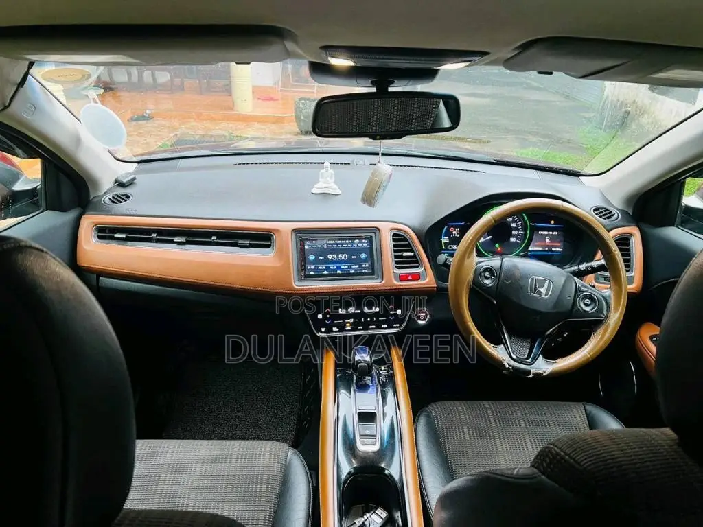 Honda VEZEL 2014 SUV (Used)