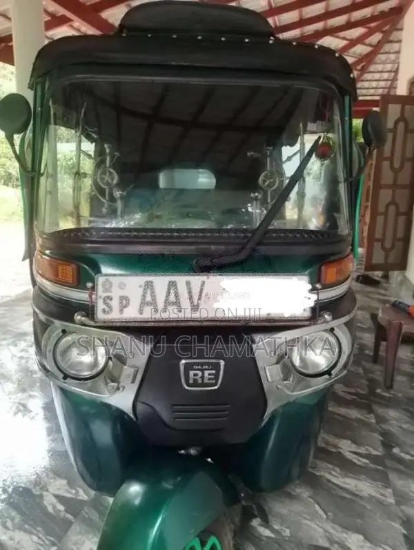 Bajaj 4 Stroke 2014 Three Wheel (Used)