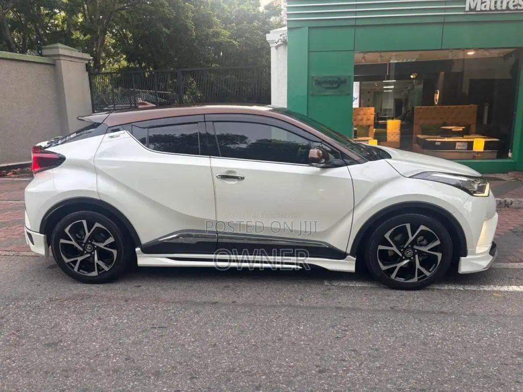 Toyota CHR 2019 SUV (Used)