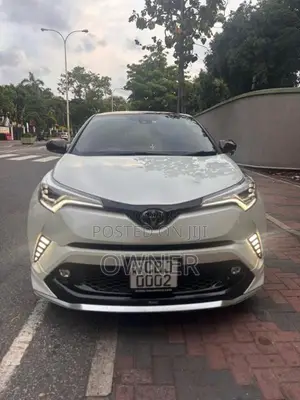 Toyota CHR 2019 SUV (Used)