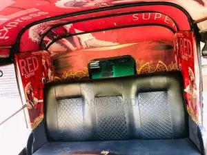 Bajaj 4 stroke 2016 Three Wheel (Used)