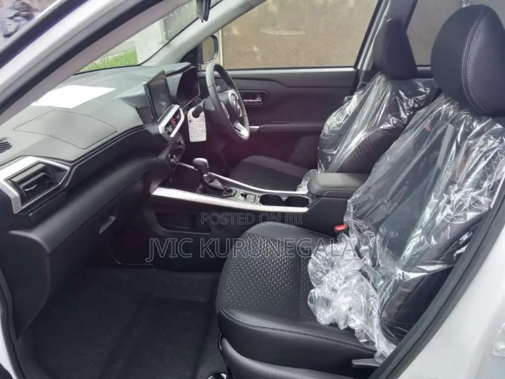Daihatsu Rocky Hybrid Premium G 2026 SUV Unregistered (Recondition)