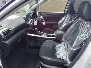 Daihatsu Rocky Hybrid Premium G 2026 SUV Unregistered (Recondition)