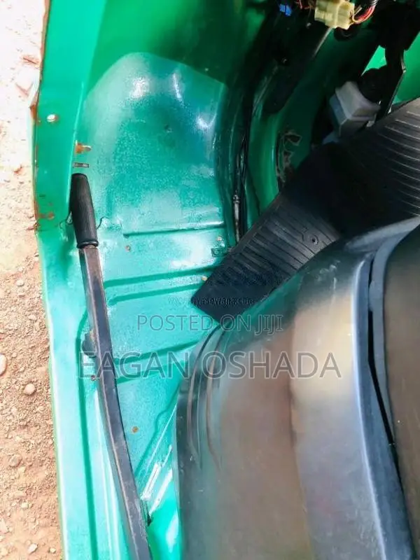 Bajaj 4 stroke 2016 Three Wheel (Used)