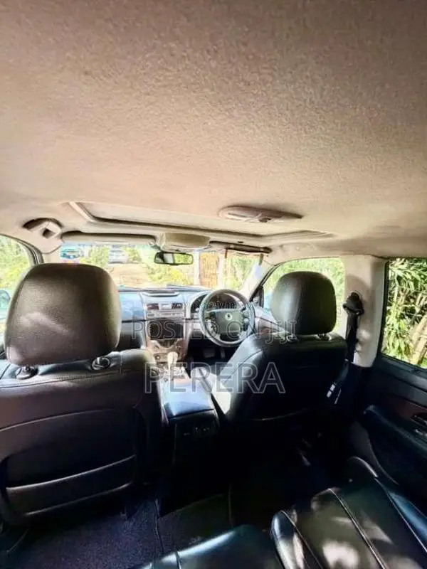 Micro Rexton 2012 SUV (Used)