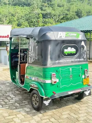 Bajaj RE 4 Stroke 2015 Three Wheel (Used)