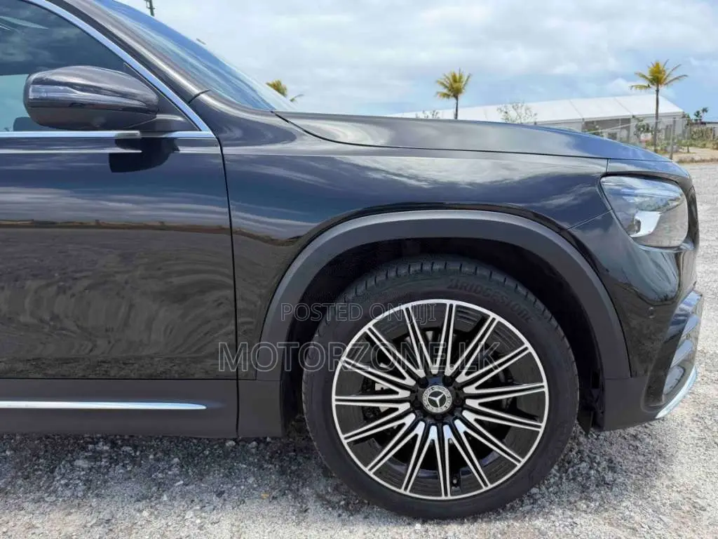 Mercedes-Benz GLB200 2024 SUV Unregistered (Recondition)