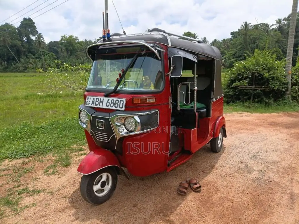 Bajaj 4 stroke 2015 Three Wheel (Used)