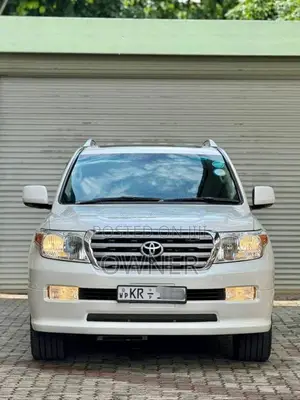 Toyota Land Cruiser Sahara ZX 2011 SUV (Used)