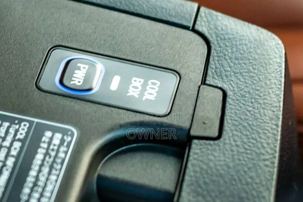 Toyota Land Cruiser Sahara ZX 2011 SUV (Used)