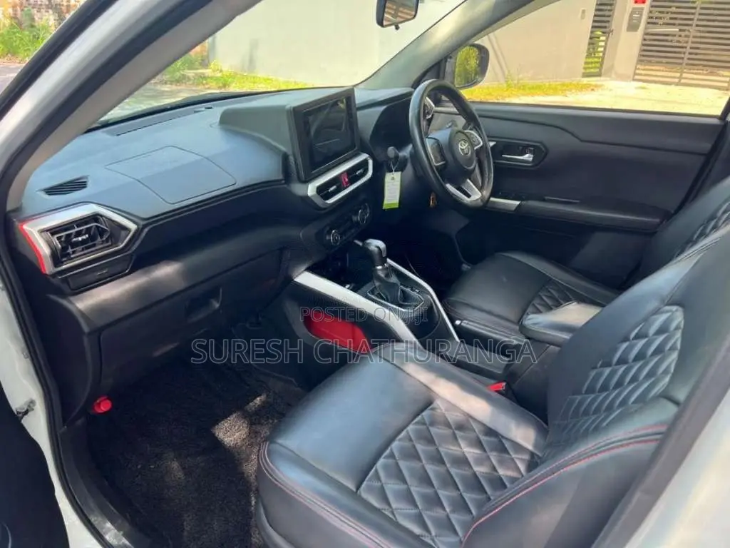 Toyota Raize 2019 SUV (Used)