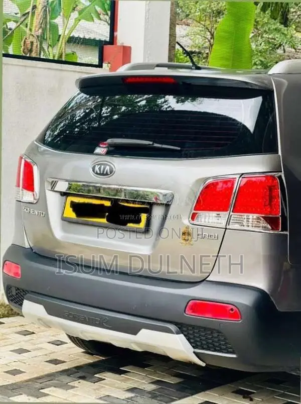 Kia Sorento 2011 SUV (Used)